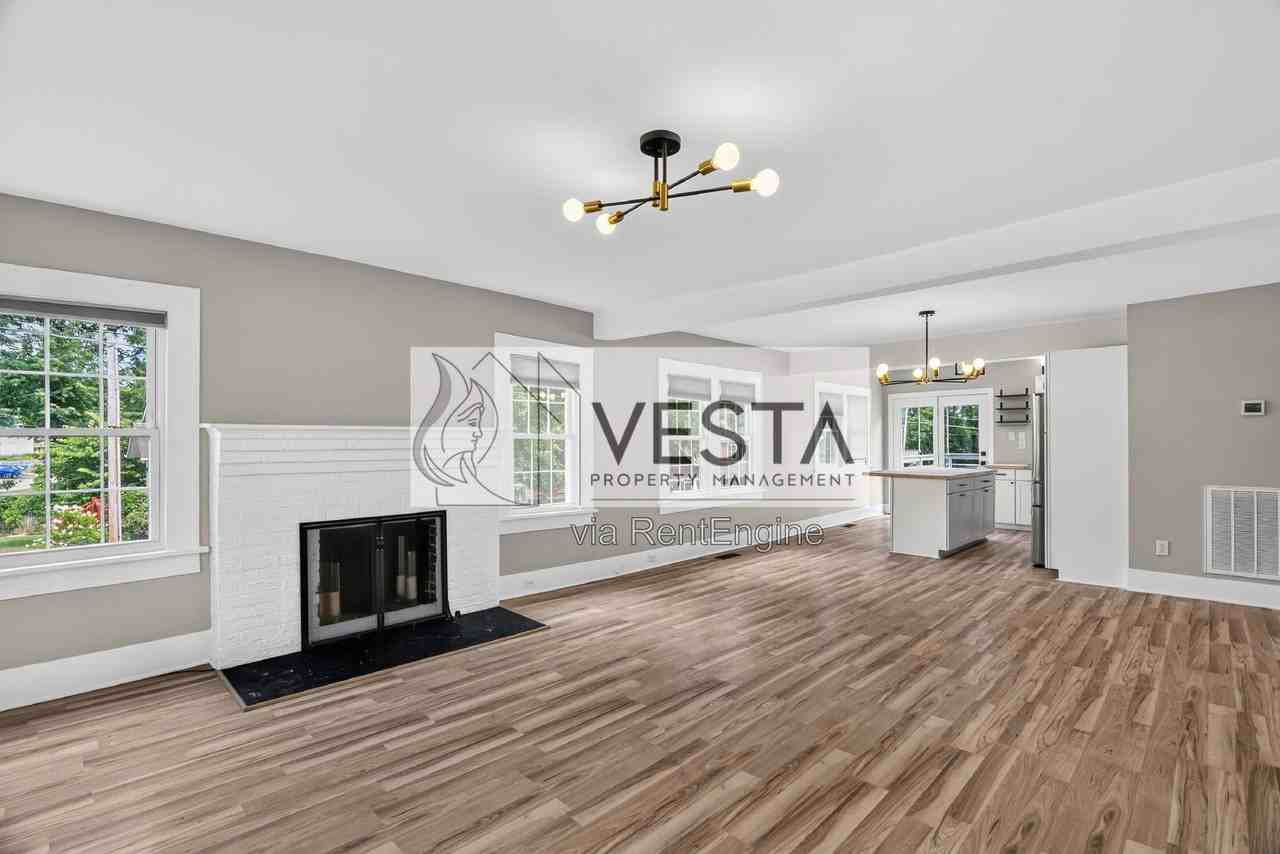 535 Fairview Rd - Photo 4 of 29