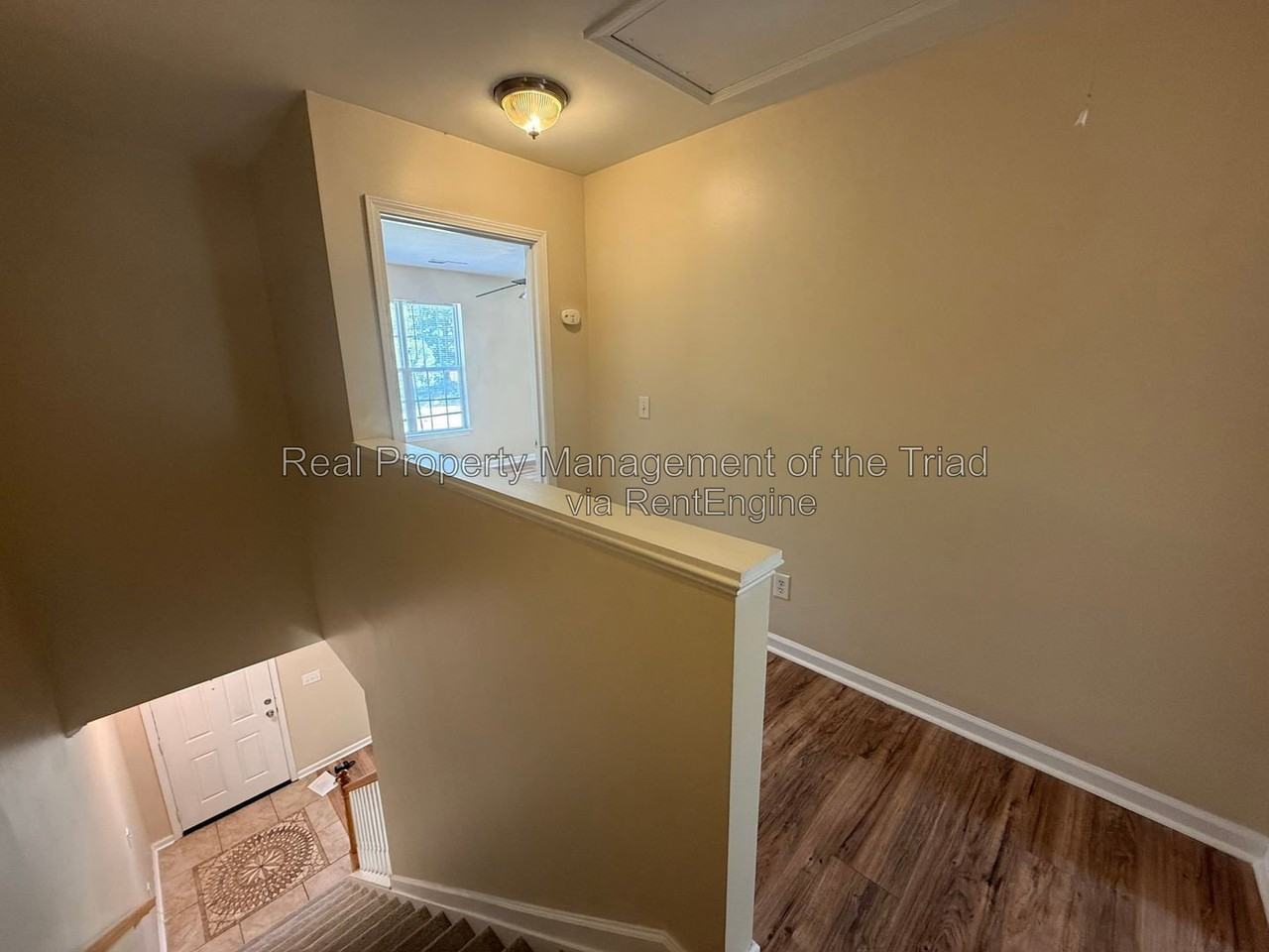 1258 Burton Ave - Photo 6 of 19
