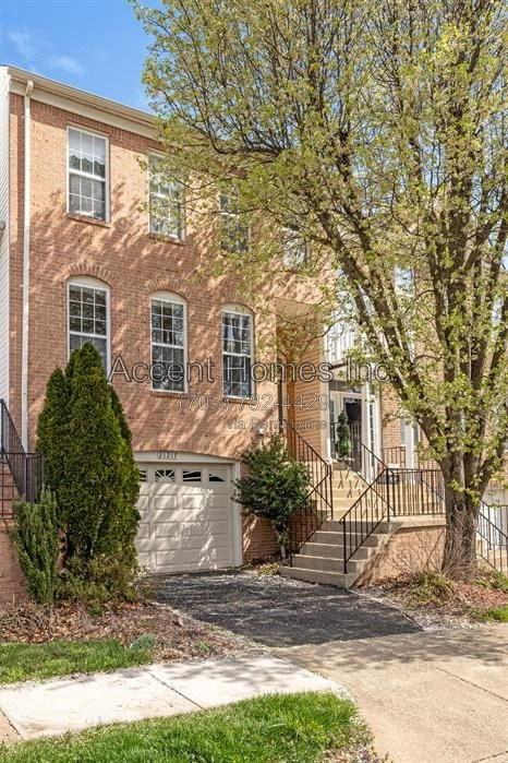 21217 Millwood Sq - Photo 2 of 50