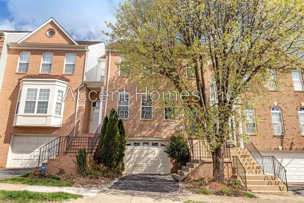 21217 Millwood Sq - Photo 3 of 50