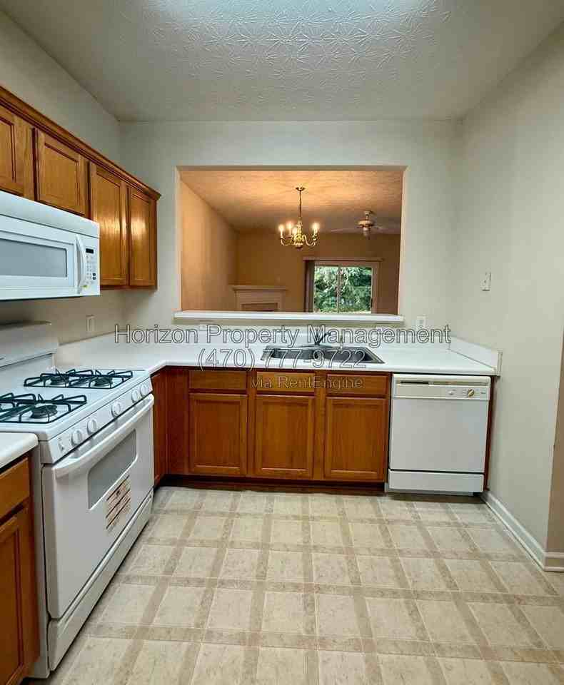 15 Pearl Chambers Ct - Photo 5 of 17