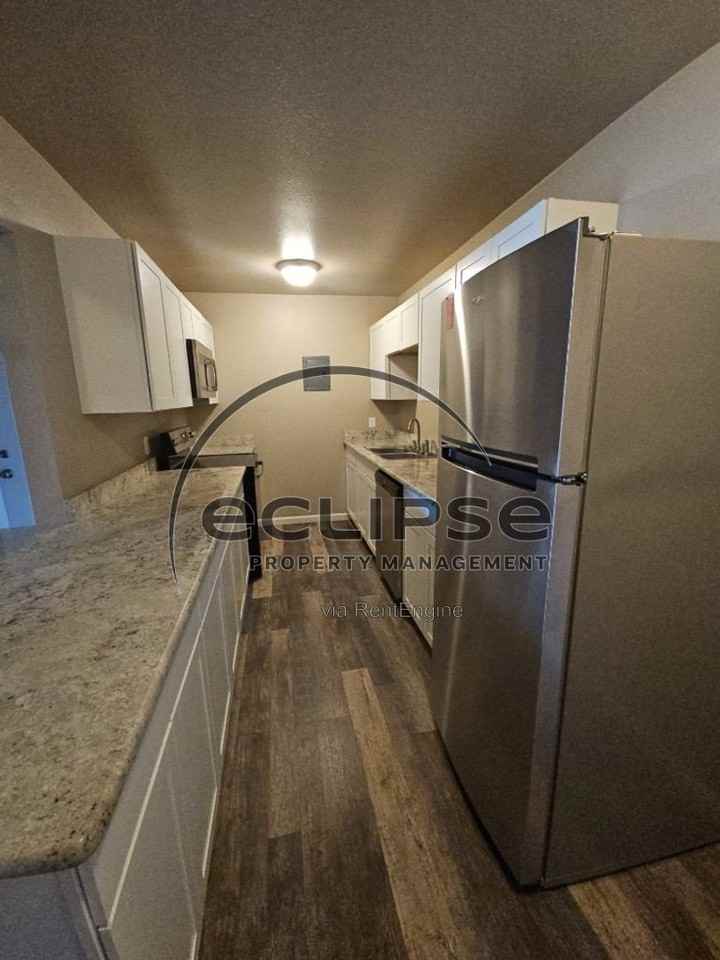 502 Bell Ct #C8 - Photo 4 of 17
