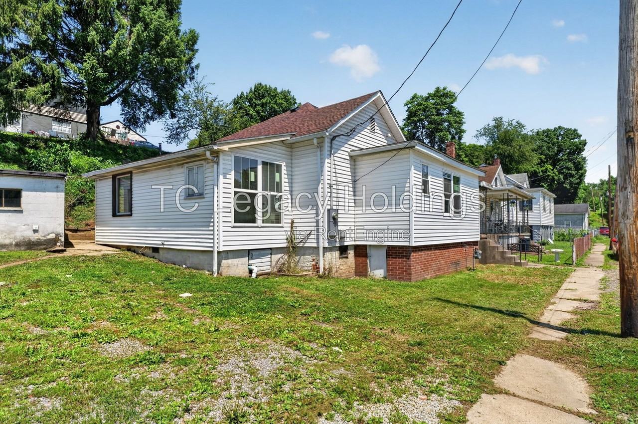 Crisfield St - Photo 2 of 35