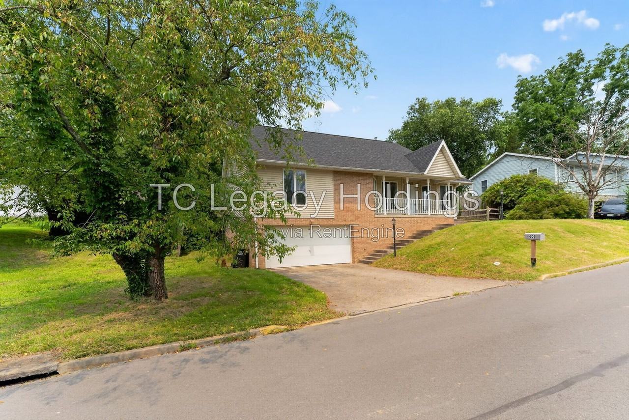 603 Hayes St - Photo 3 of 35
