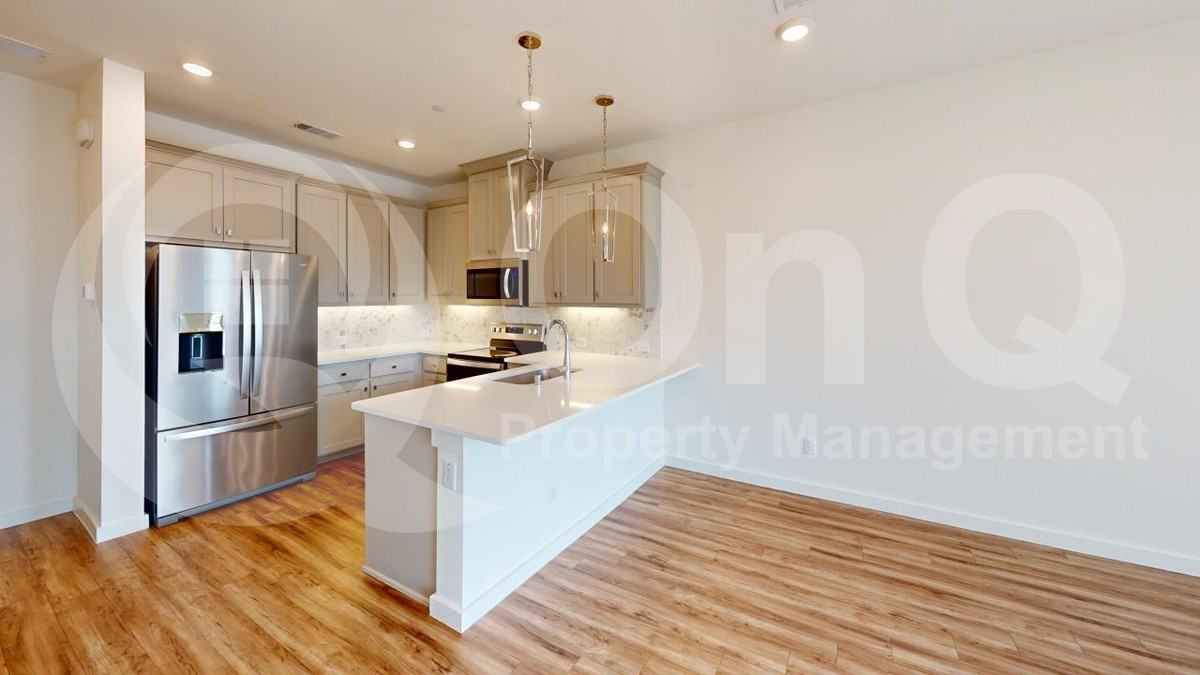 3404 Zellwood Ln - Photo 4 of 16