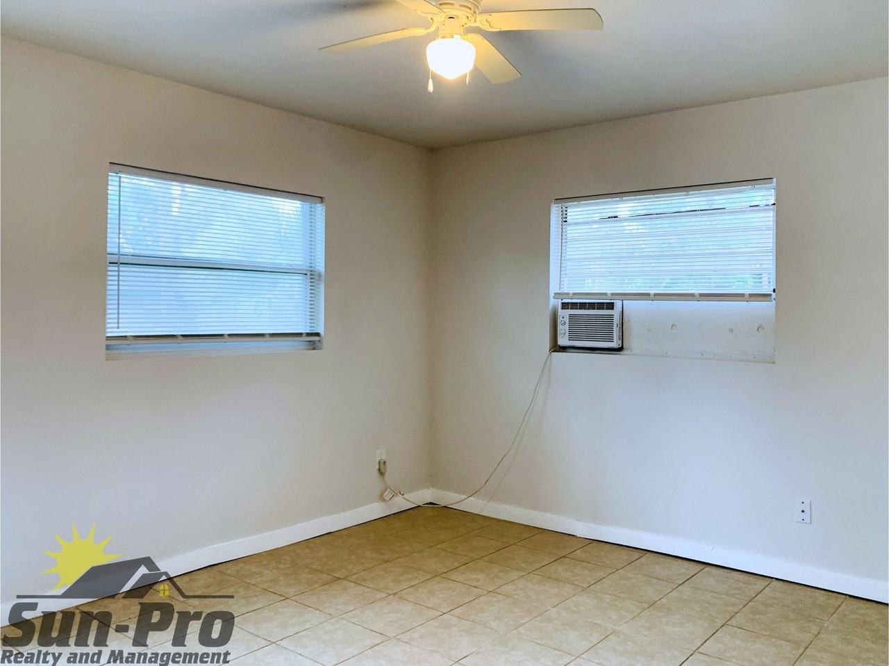 708 Georgia St #2 - Photo 2 of 12