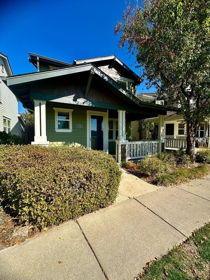 8365 E 22nd Ave - Photo 2 of 24