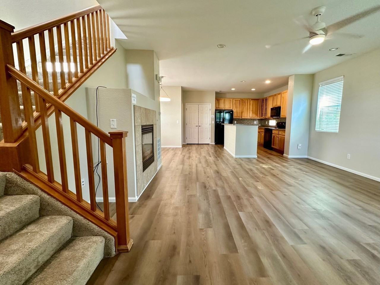 8365 E 22nd Ave - Photo 5 of 24