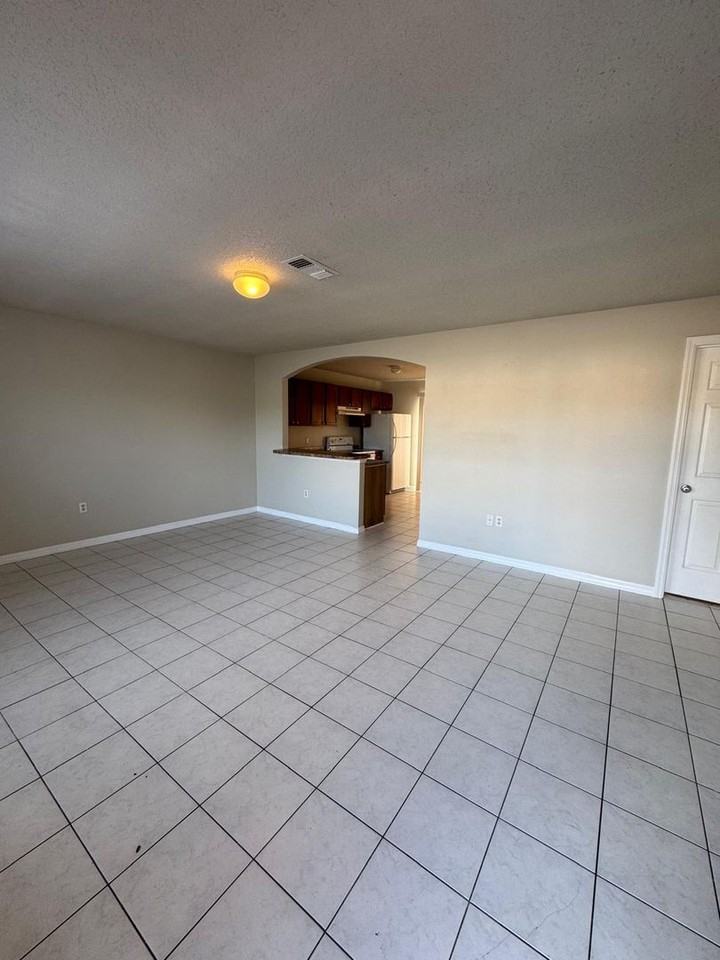 1830 2nd St Nw - Photo 4 of 21