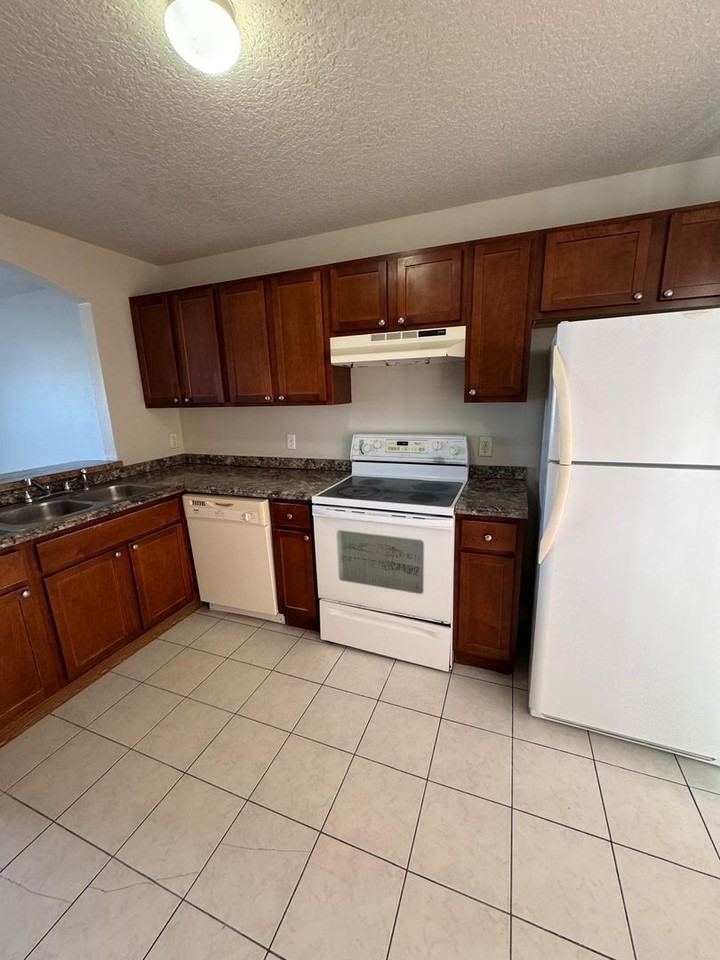 1830 2nd St Nw - Photo 5 of 21