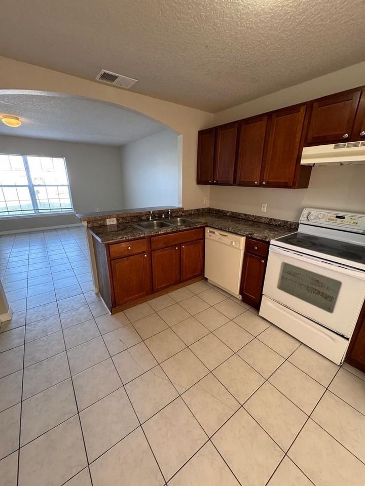1830 2nd St Nw - Photo 7 of 21