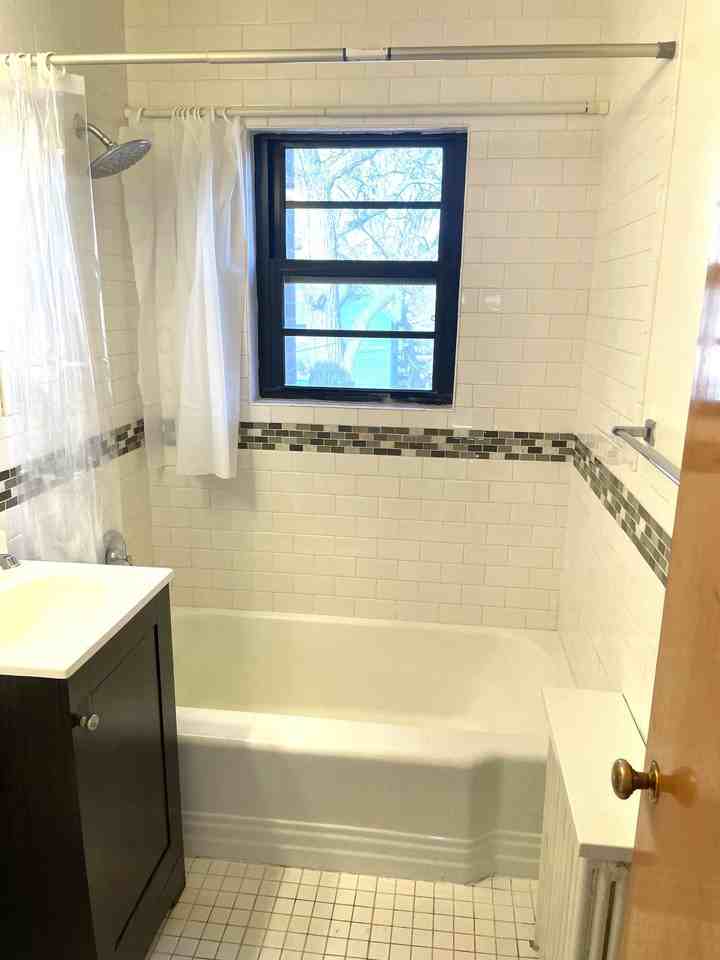 Virginia Apartments - Photo 7 of 21