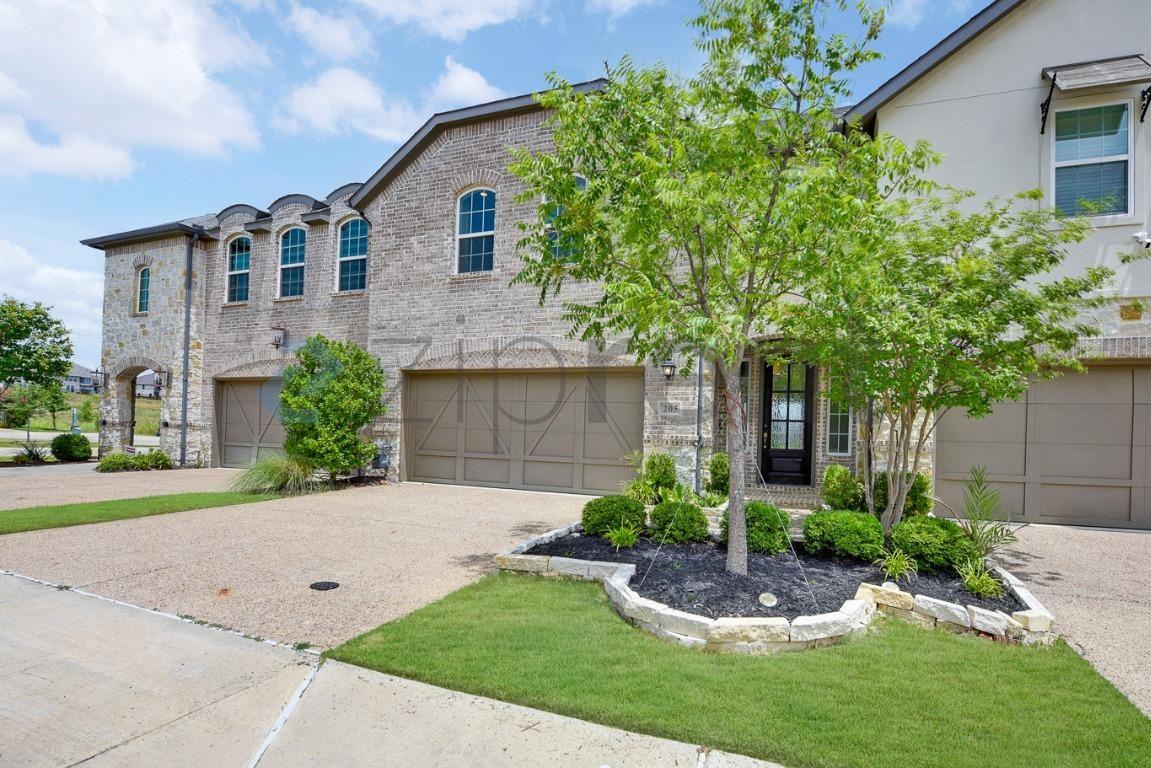 205 Somerset Dr - Photo 2 of 31