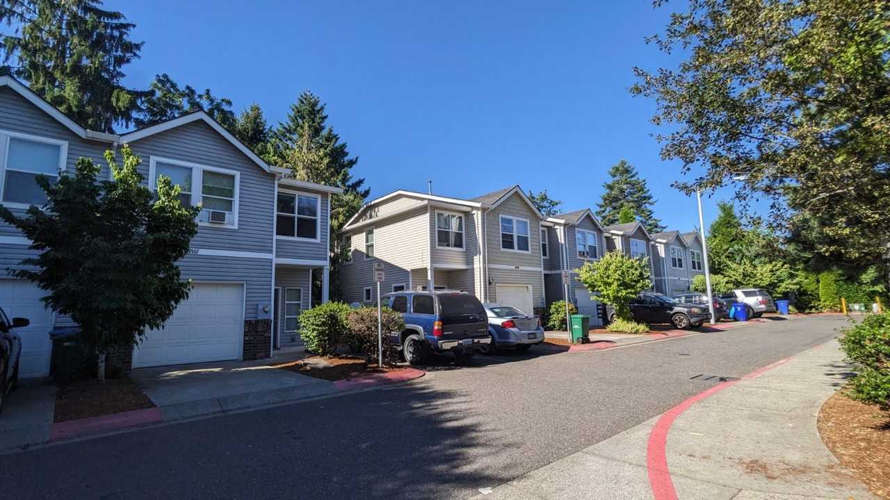 Halsey East Townhomes - Photo 5 of 50