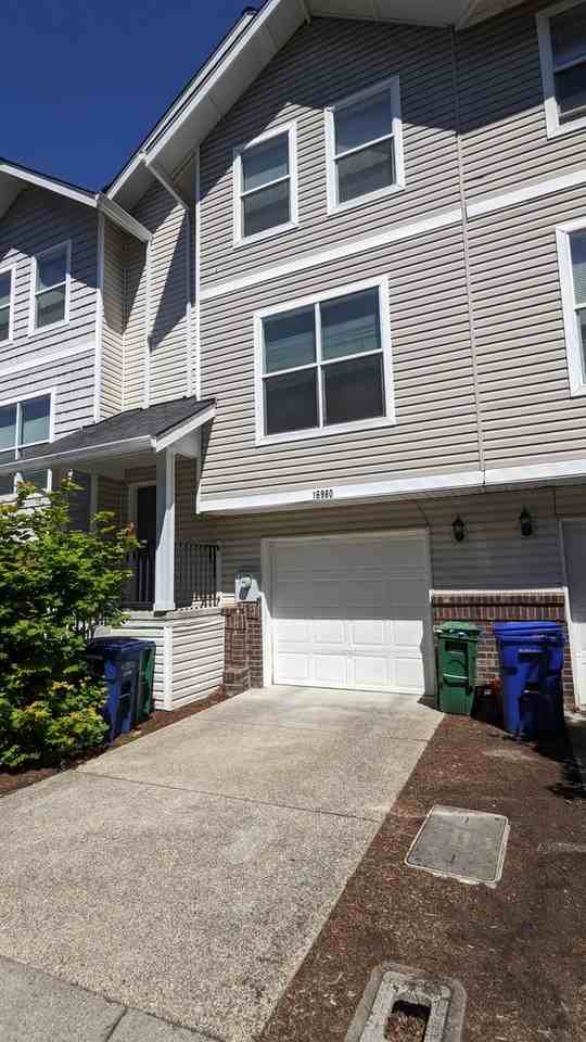 Halsey East Townhomes - Photo 7 of 50