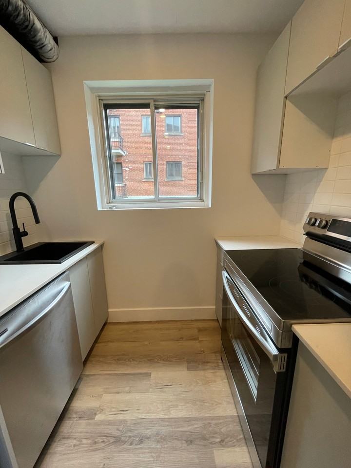 5820 Souart - Photo 4 of 41