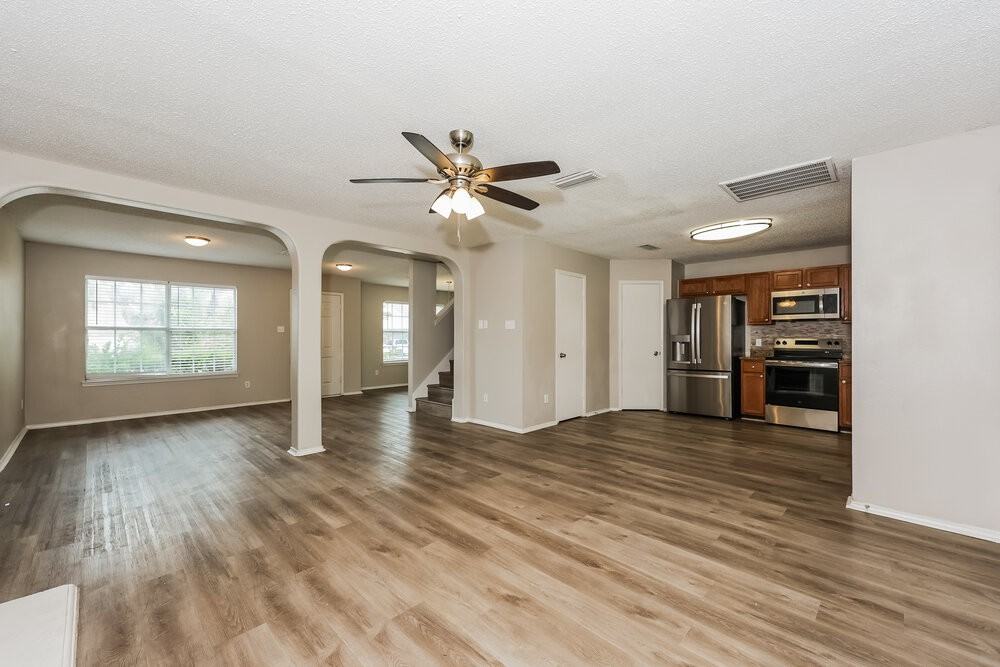 1213 Singletree Ct - Photo 5 of 17