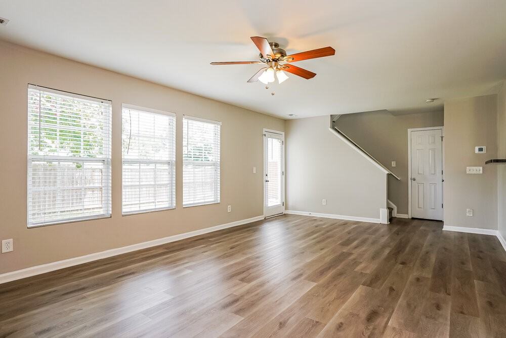 3783 Burtons Barn St - Photo 6 of 17