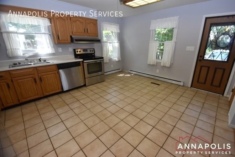 843 Harbor View Ter - Photo 5 of 36