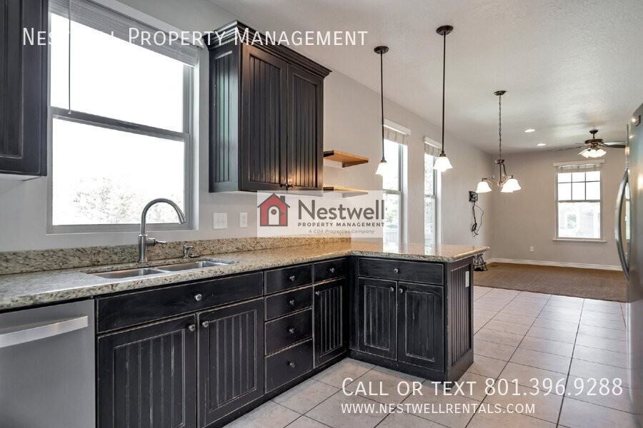 4631 W Vermillion Dr - Photo 5 of 34