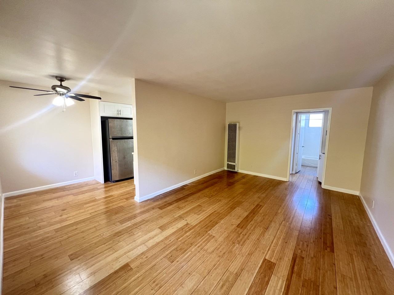 2637 Centinela Ave - Photo 7 of 15
