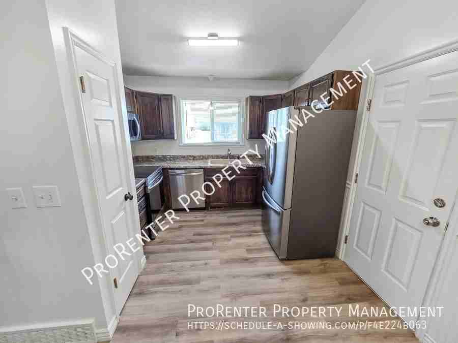 3099 W 8565 S - Photo 7 of 24