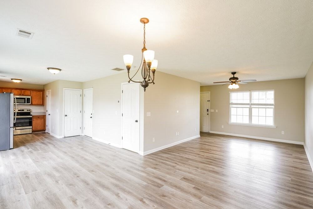 1021 Tammy Sue Ln - Photo 7 of 17