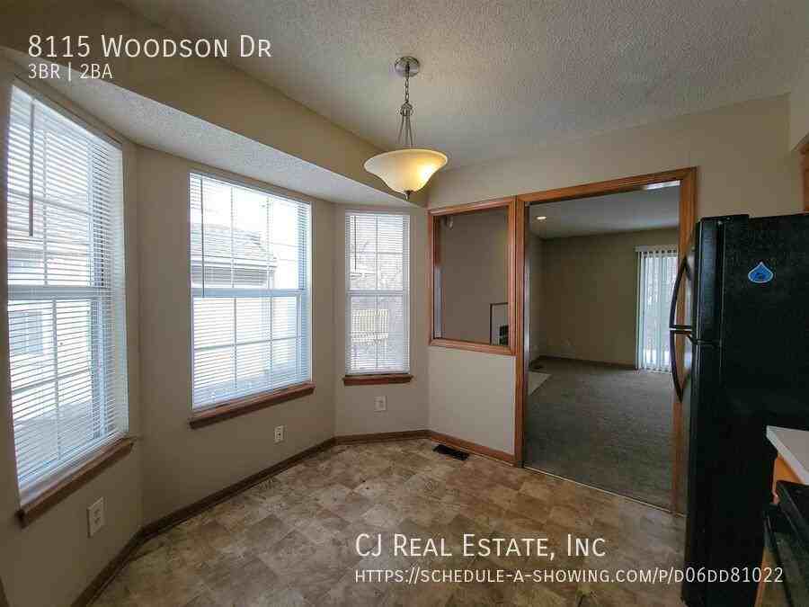 8115 Woodson Dr - Photo 5 of 10