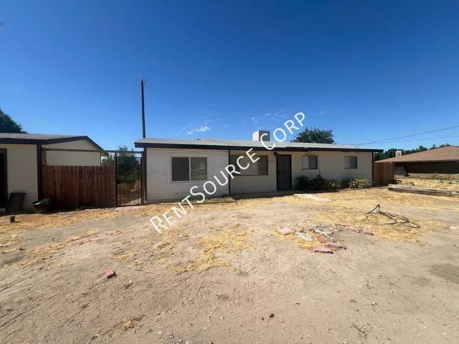 26335 Community Blvd - Photo 2 of 18
