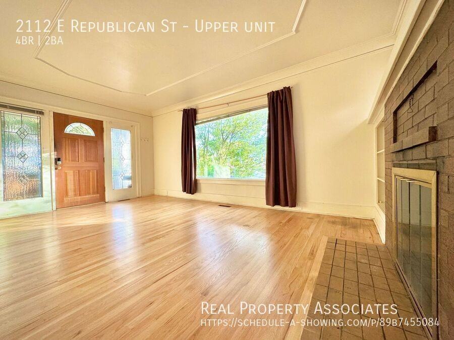 2112 E Republican St - Photo 5 of 30