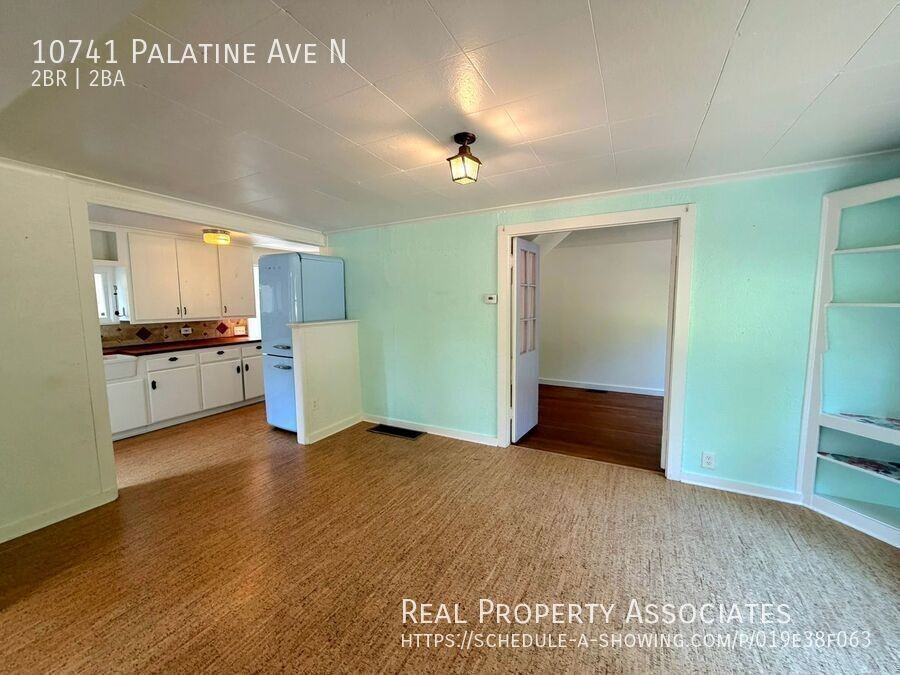 10741 Palatine Ave N - Photo 3 of 14