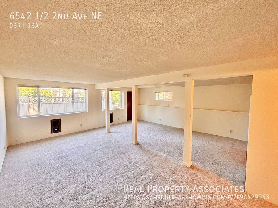 6542 1/2 2nd Ave Ne - Photo 6 of 9