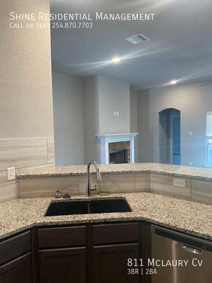 811 Mclaury Cv - Photo 2 of 9