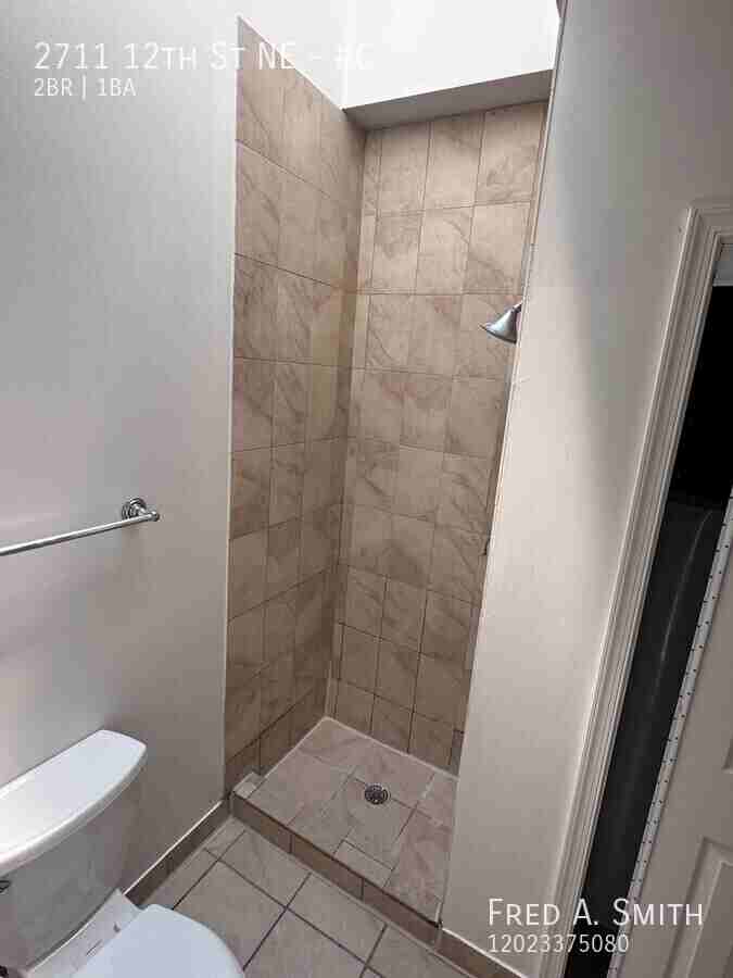2711 12th St Ne #C - Photo 7 of 14