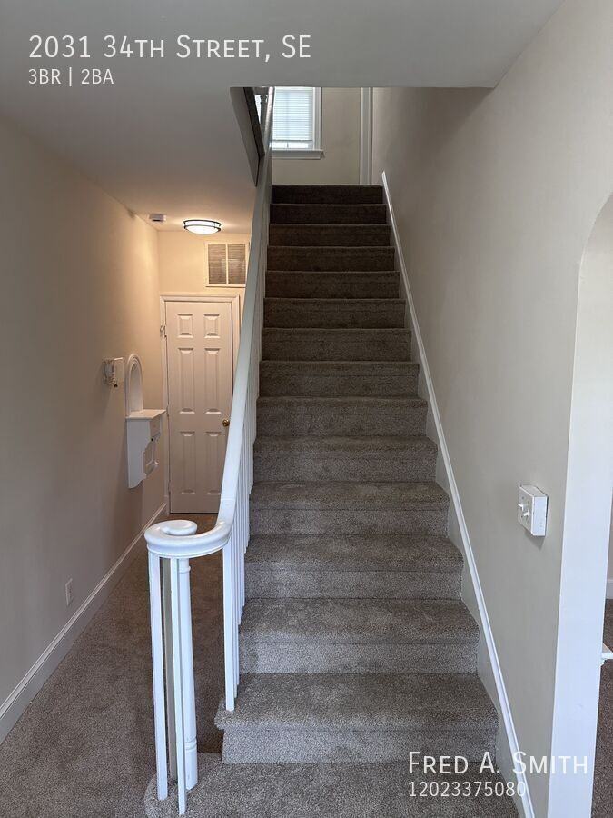 2031 34th St Se ##Se - Photo 2 of 32