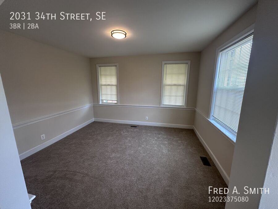 2031 34th St Se ##Se - Photo 5 of 32