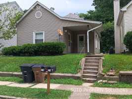 featured image of 210 S Pacific St #2