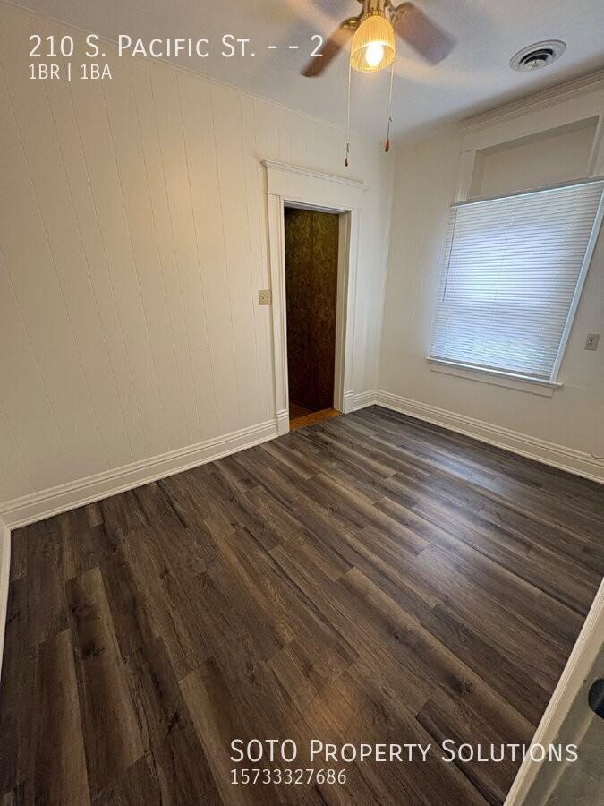 210 S Pacific St #2 - Photo 7 of 11