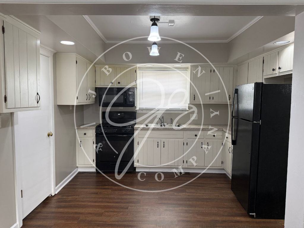 717 Ogden Ave - Photo 2 of 8