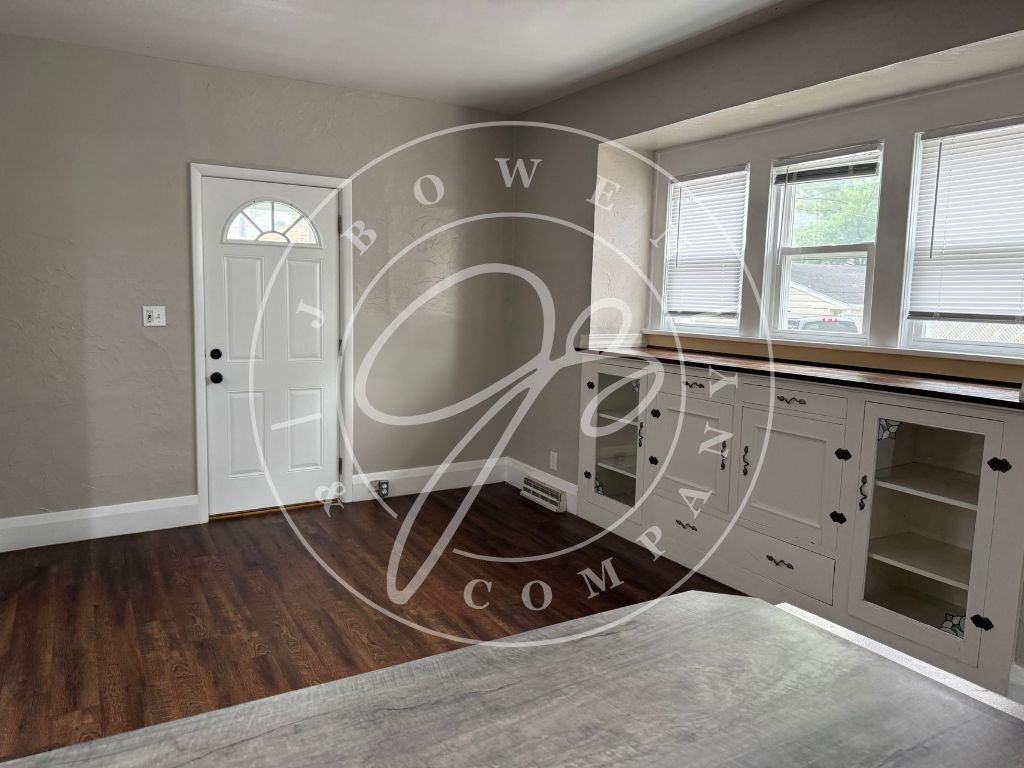 717 Ogden Ave - Photo 5 of 8