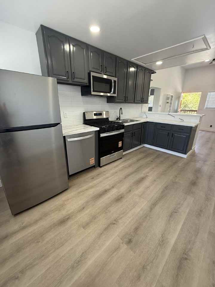 657 Junction Ave - Photo 5 of 16