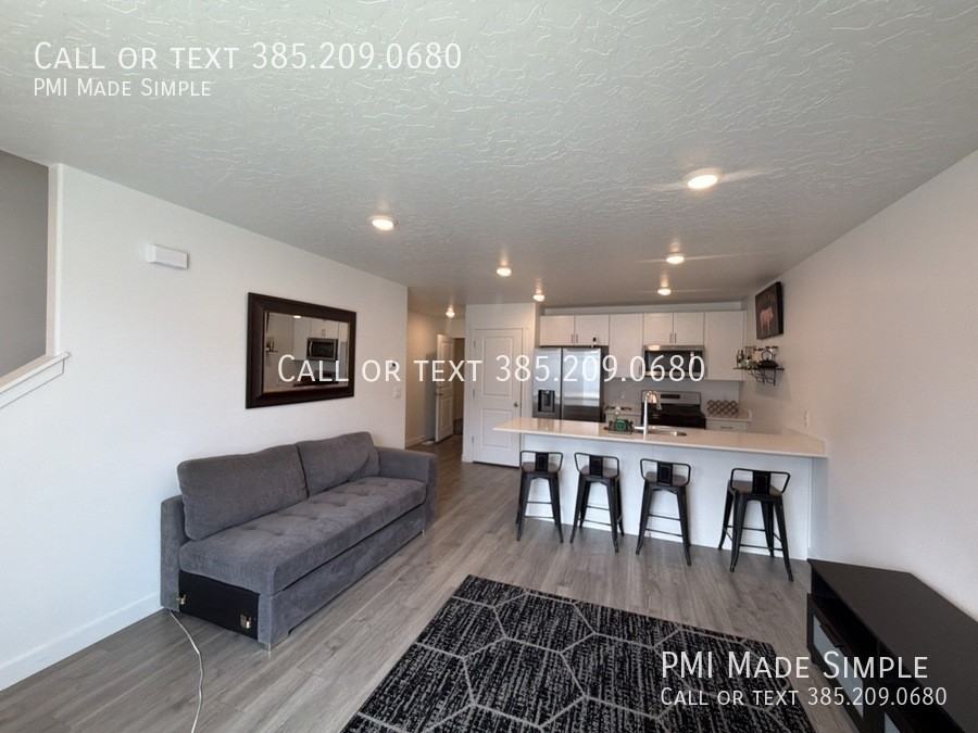 3901 S Buckland Dr - Photo 4 of 25