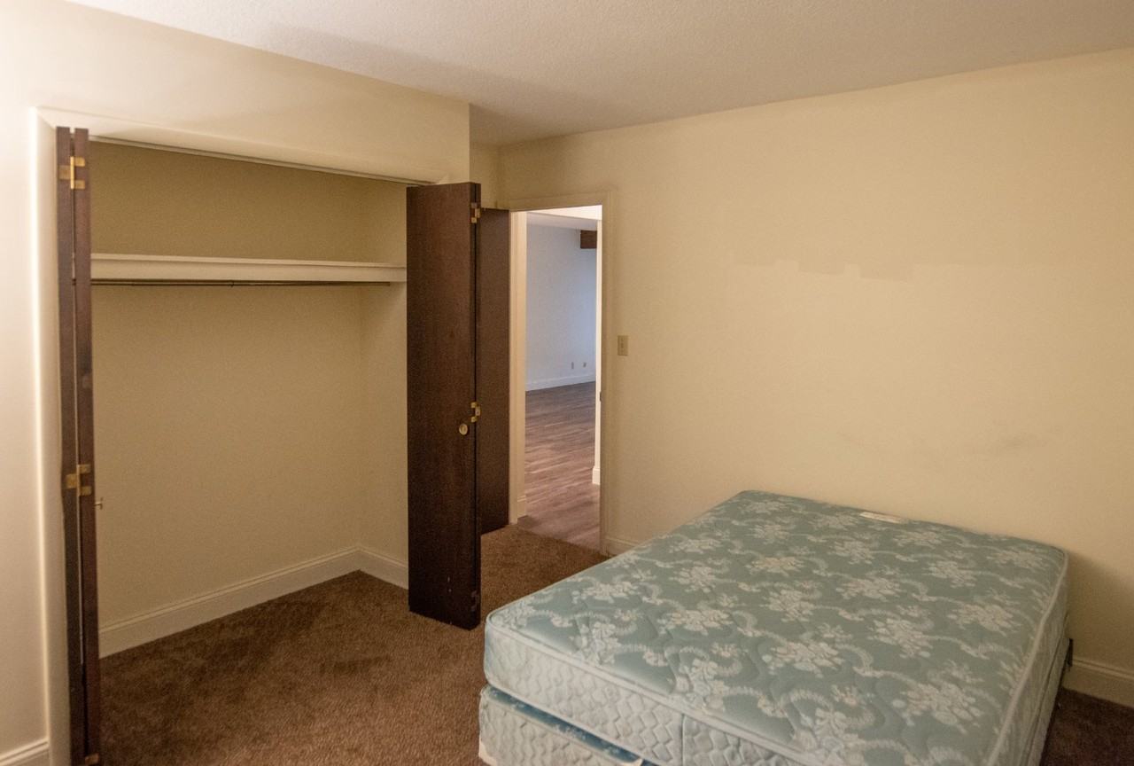 701 Beech St #B - Photo 5 of 18