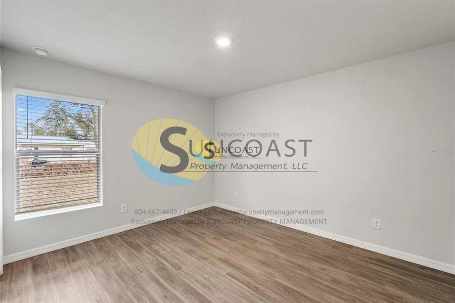 17389 Tyler Ave - Photo 3 of 25