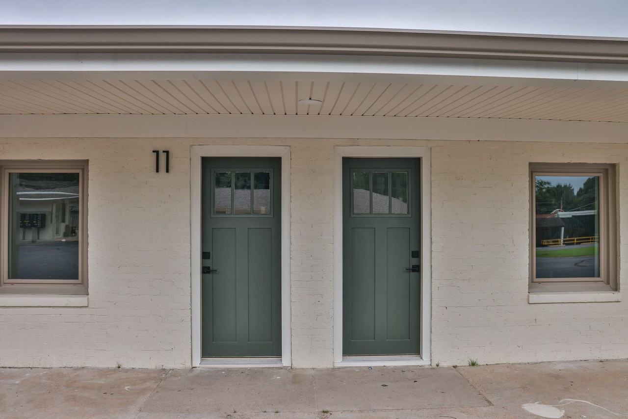 551 Elm St #11 - Photo 3 of 10