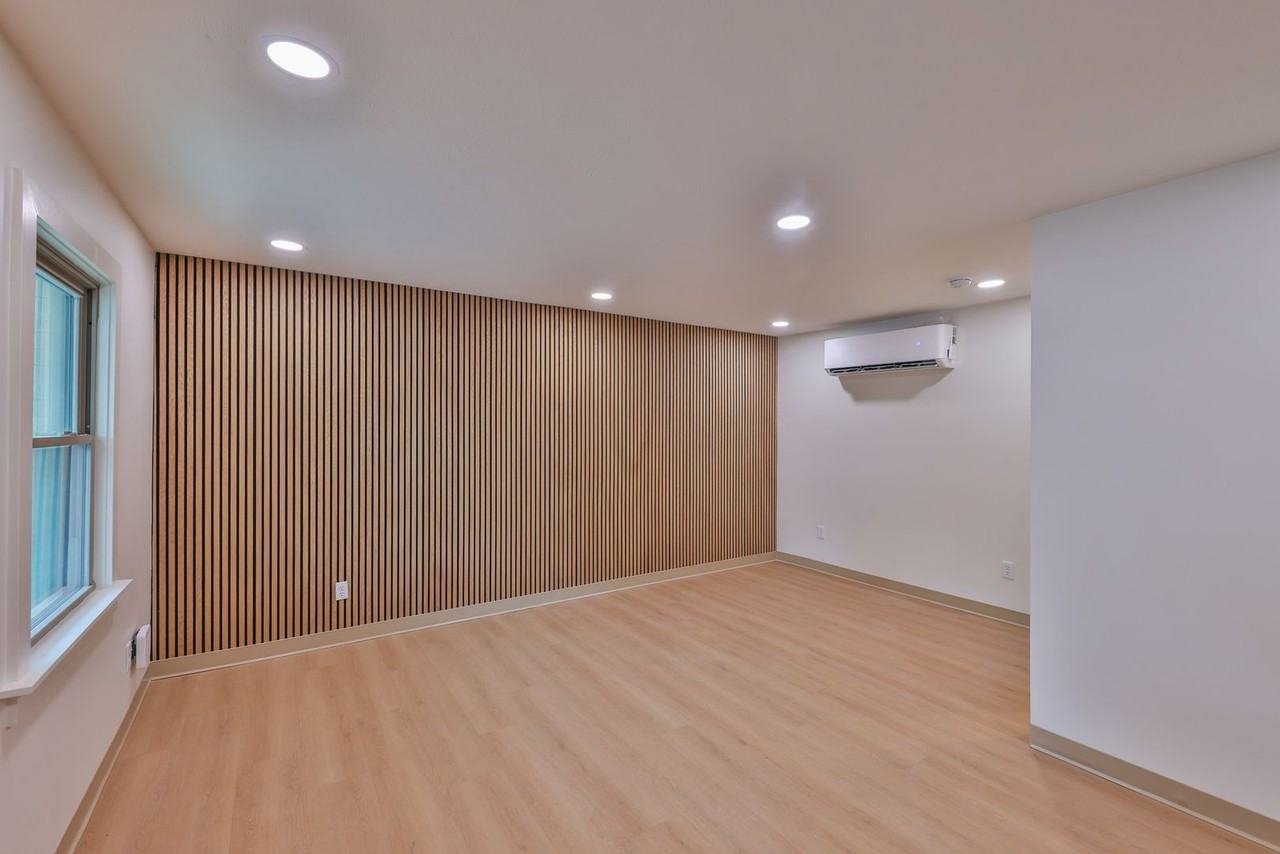 551 Elm St #10 - Photo 5 of 6