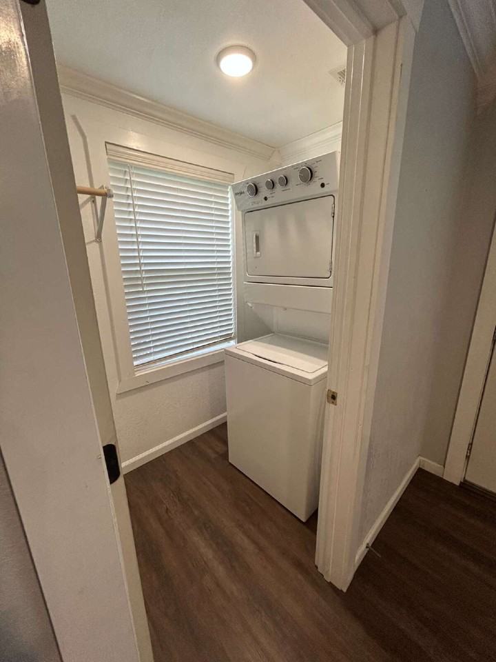 207 S 19th Ave - Photo 4 of 13