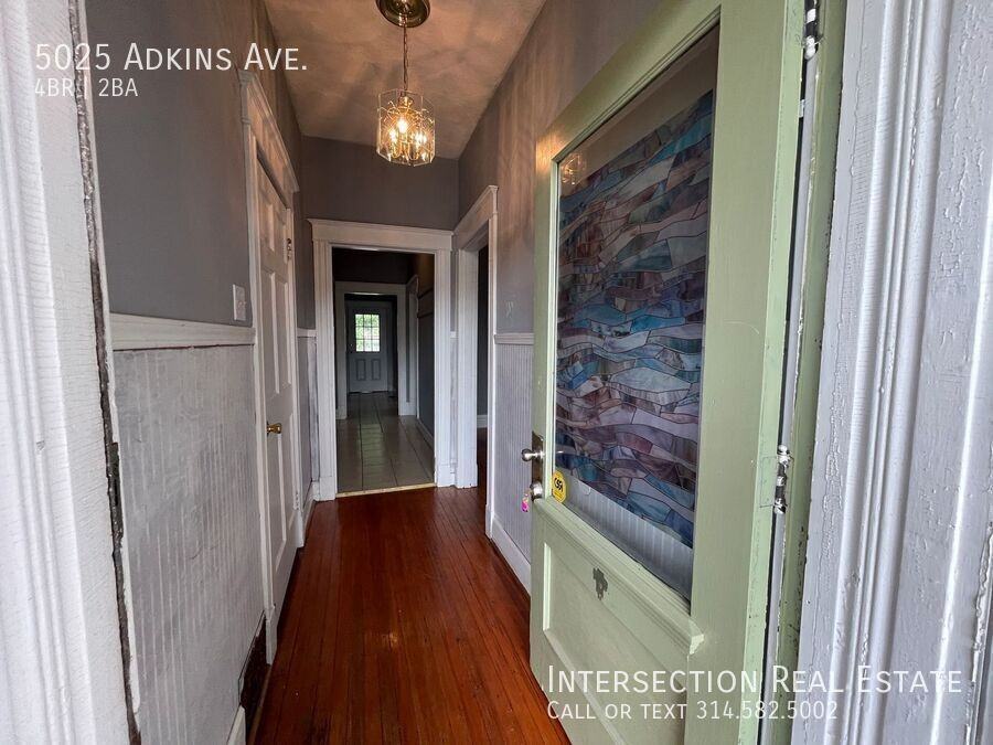 5025 Adkins Ave - Photo 4 of 26
