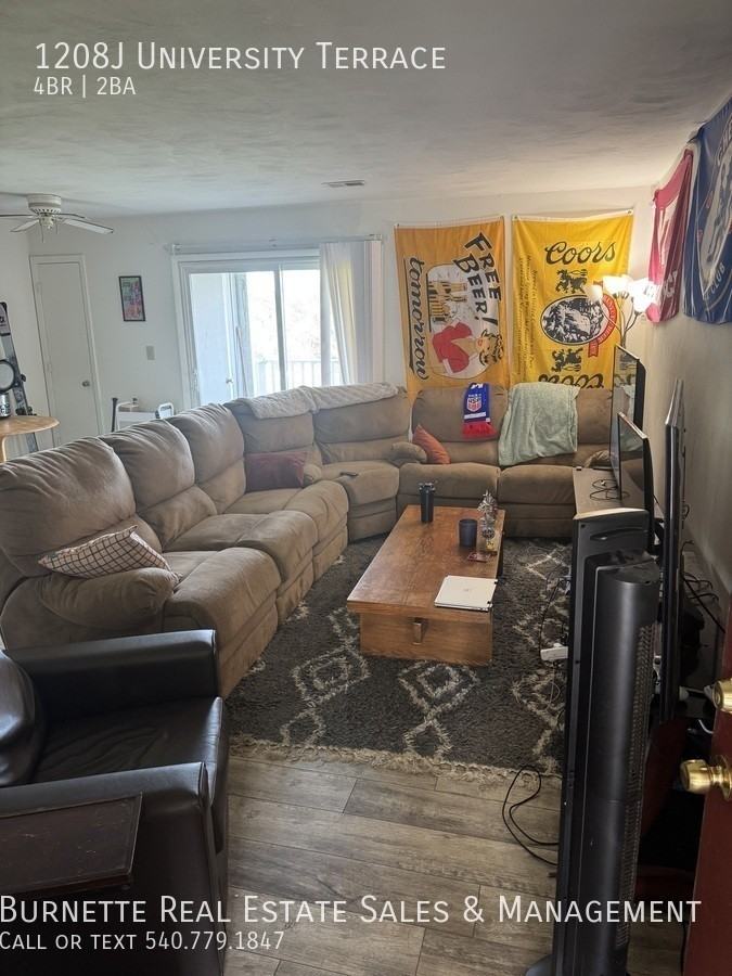 1208 University Ter Apt J - Photo 5 of 18