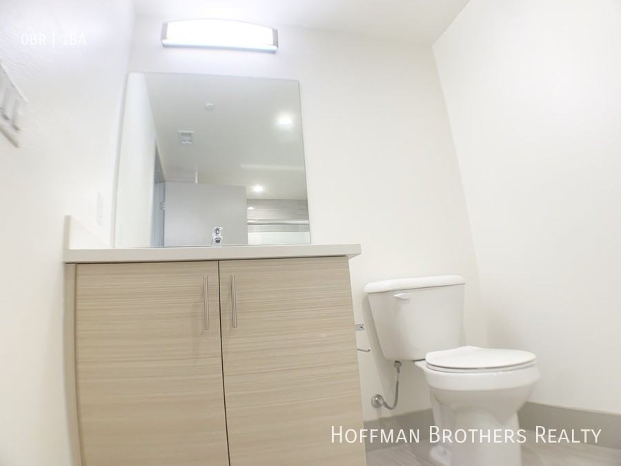 1037 S Hobart Blvd #301 - Photo 6 of 7